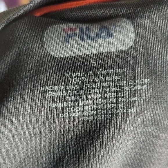 Fila Dry Tek Size Small Men's Long Sleeve Shirt (EUC) - Picture 5 of 8